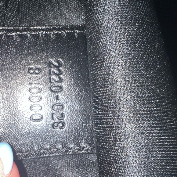 Gorgeous Mini Fendi Black Tote Bag with Iconic FF Monogram - Picture 8 of 9